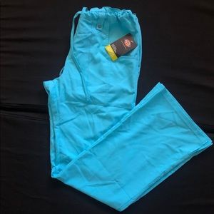 NWT Dickies scrub pants light blue XS/S